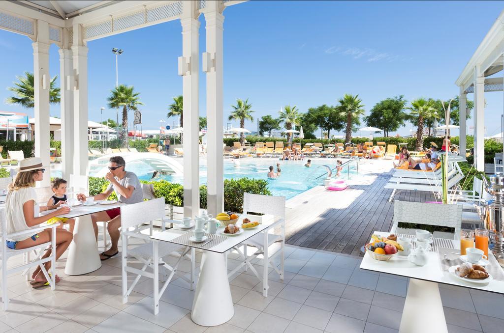 Hotel Corallo Riccione Esterno foto